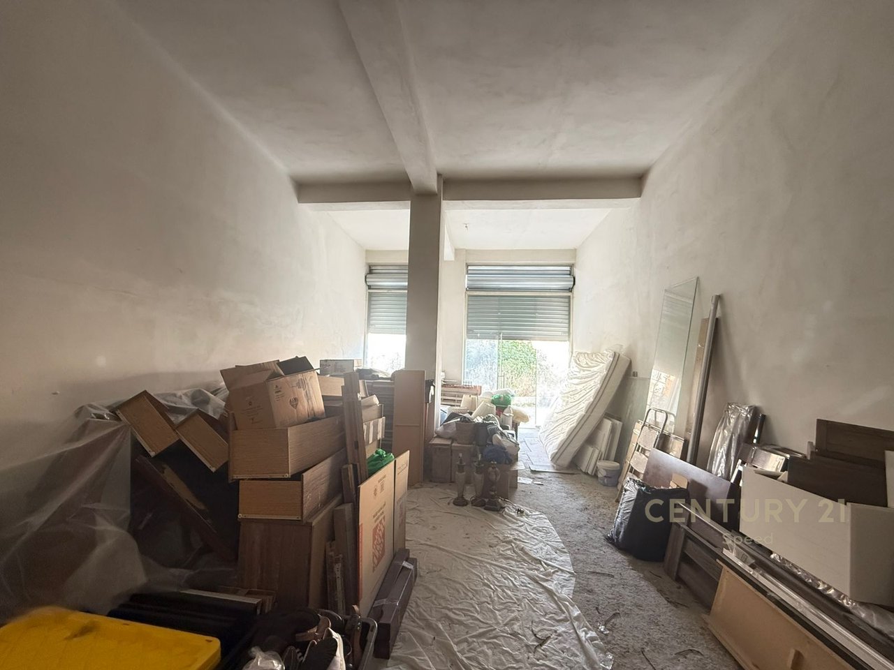 I am selling a shop in Astir!!