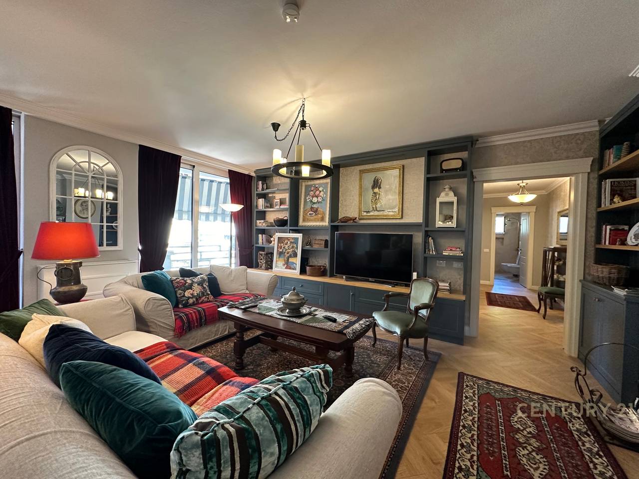 Apartament 2+1+2 tek Stadiumi Air Albania!