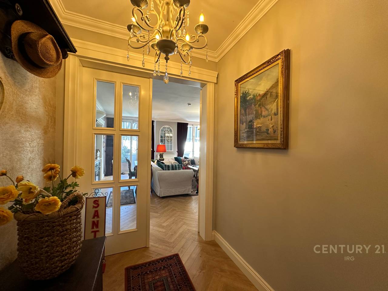 Apartament 2+1+2 tek Stadiumi Air Albania!