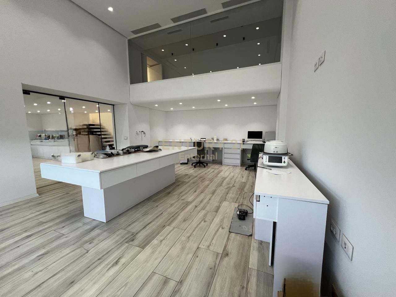 Njesi Per Qira te Tirana Golgen Park prane Amerikan 3