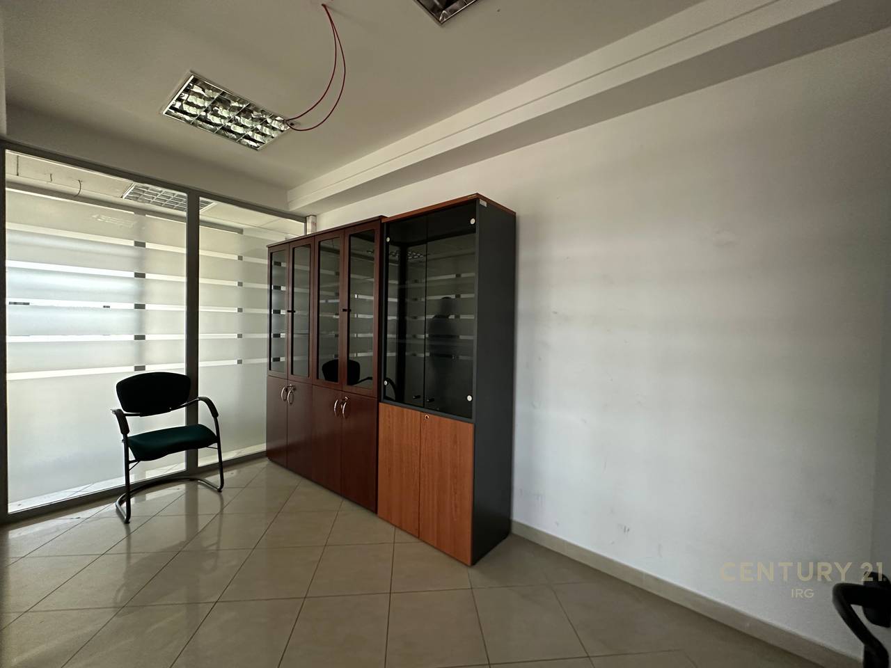 Ambient Zyre 456 m²  tek  Kullat Binjake!