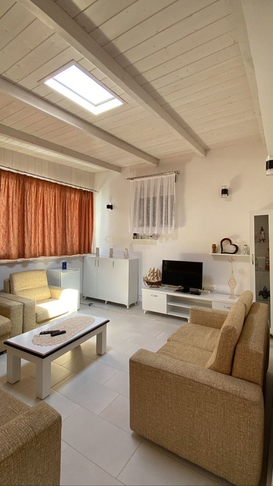 Shesim Penthouse 2+1+2 in Durres !