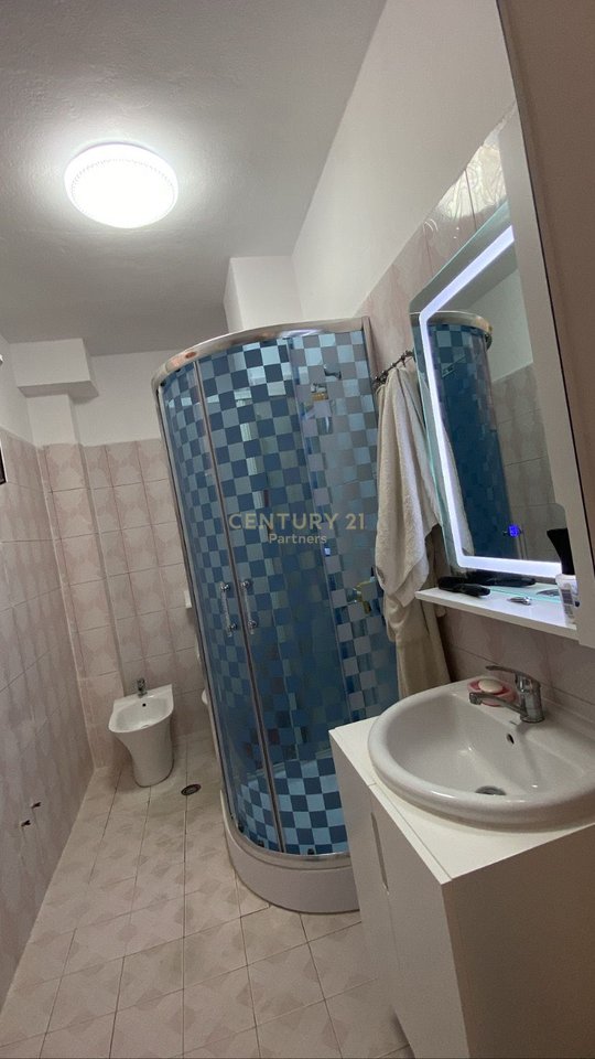 Shesim Penthouse 2+1+2 in Durres !