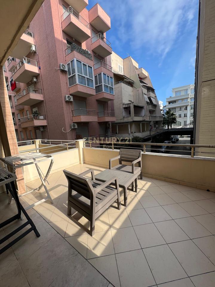 1+1 apartment for rent in Durrës.