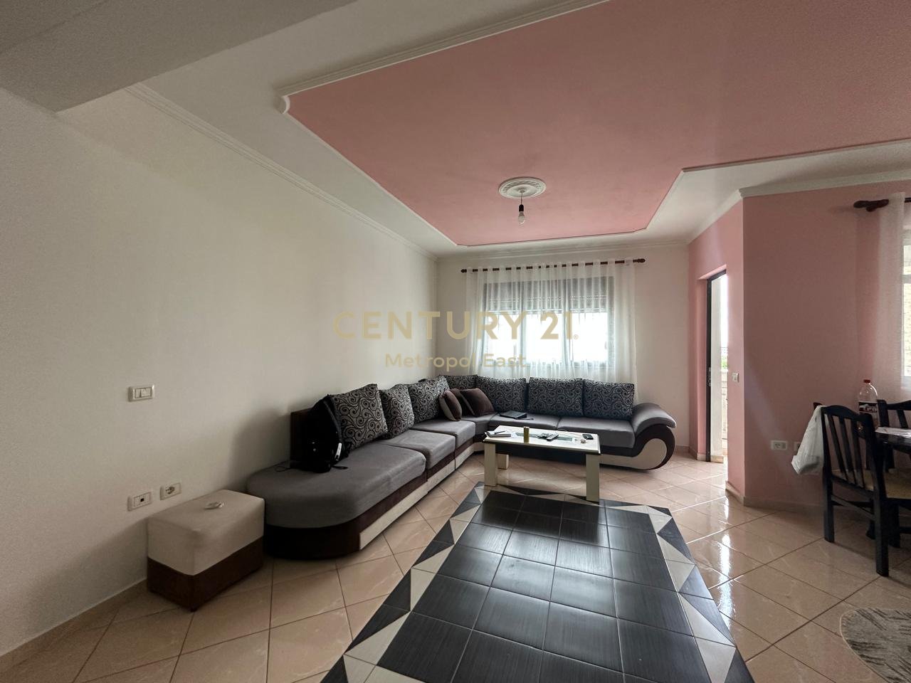 Apartment for Rent in the Malaysian Complex