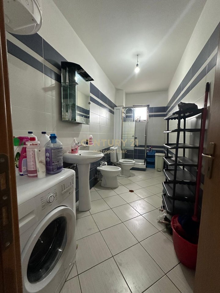 Apartment for Rent in the Malaysian Complex