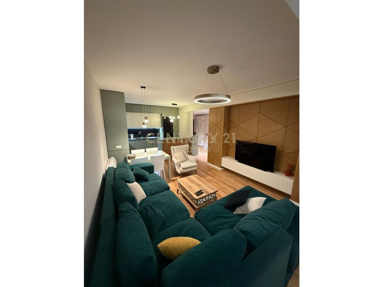 JEPET PER QIRA APARTAMENT 2+1+ POST PARKIMI TEK KOMPLEKSI STAR !