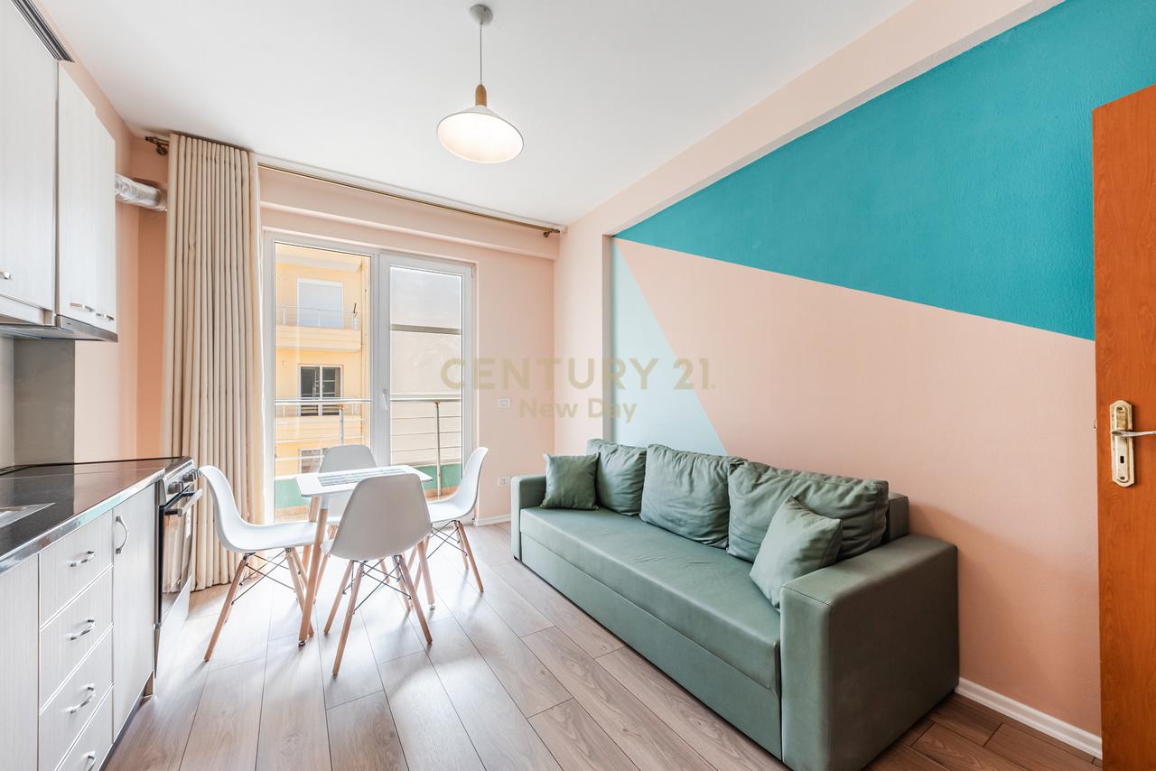 1+1 APARTMENT FOR RENT IN THE CENTER!