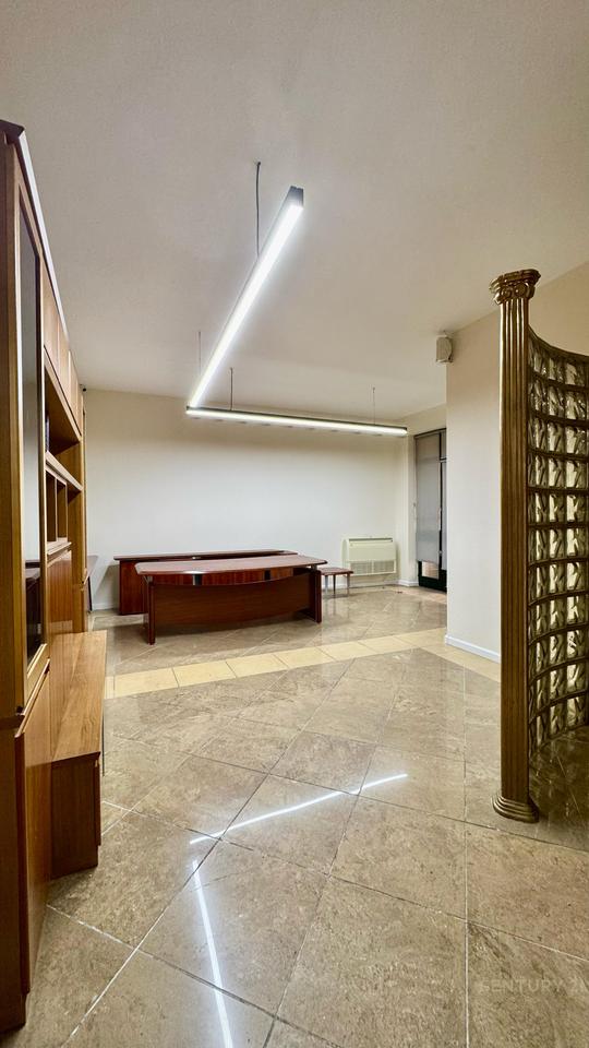 Office environment near the Prime Ministry – Papa John Paul II Street!