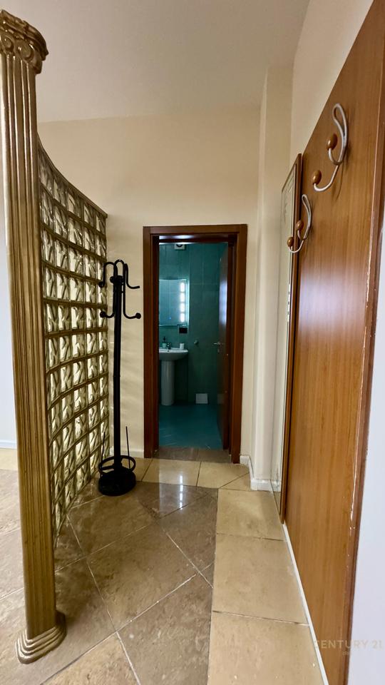 Office environment near the Prime Ministry – Papa John Paul II Street!