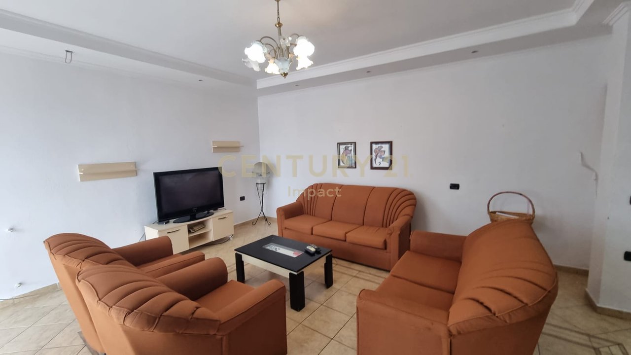 Apartament 2+1+2 Me Qira në Rrugen e Dibres, Tiranë - 650€ | 120 m²