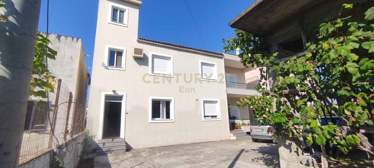 VILLA IN VENDITA A SPITALLE!