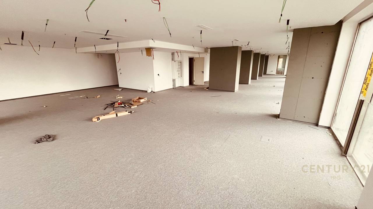OFFICE FOR RENT AT DOWNTOWN ONE TIRANA!!