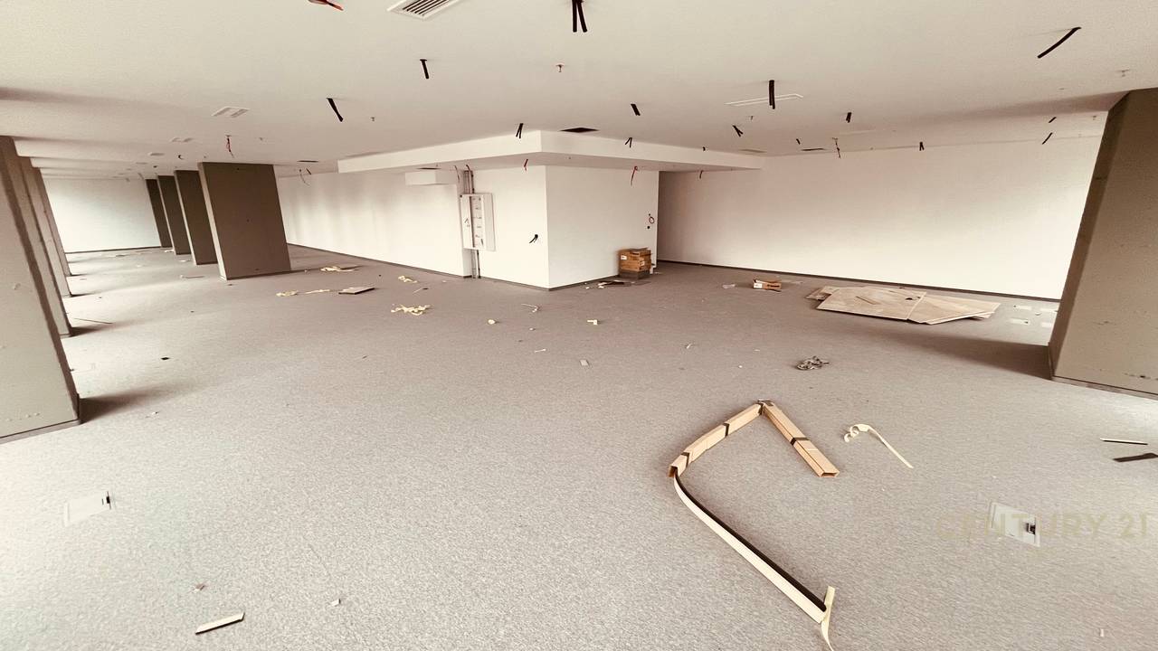 OFFICE FOR RENT AT DOWNTOWN ONE TIRANA!!