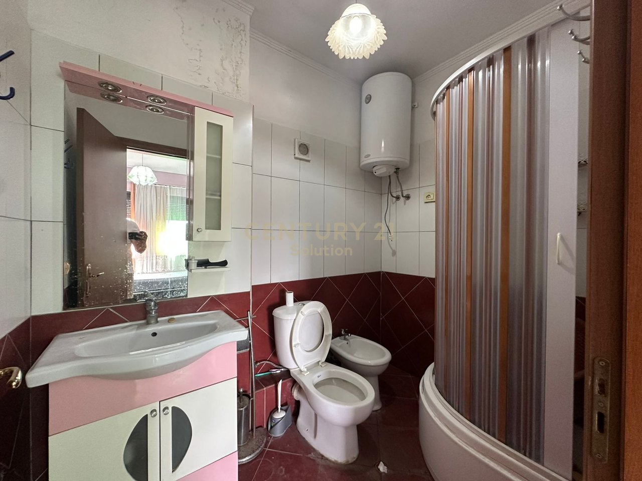 APARTAMENT 2+1+2 TUALETE PER SHITJE PRANE ARDENO!