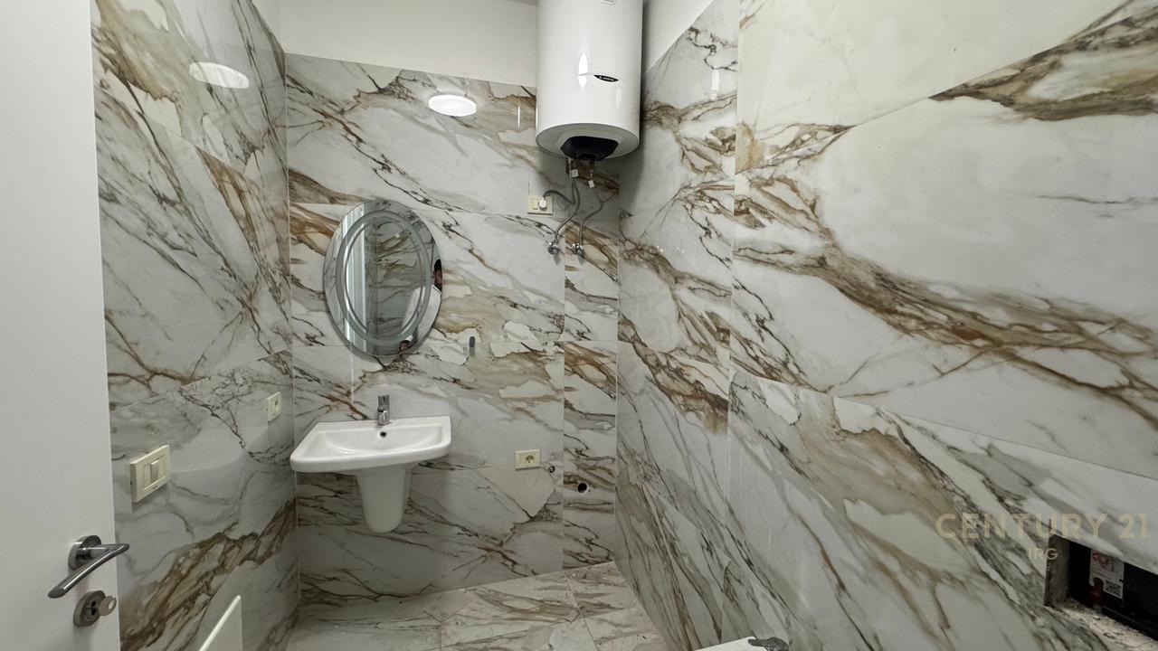 JEPET ME QIRA APARTAMENT 1+1+POST PARKIMI TEK ''REZIDENCA MINE PEZA''  !
