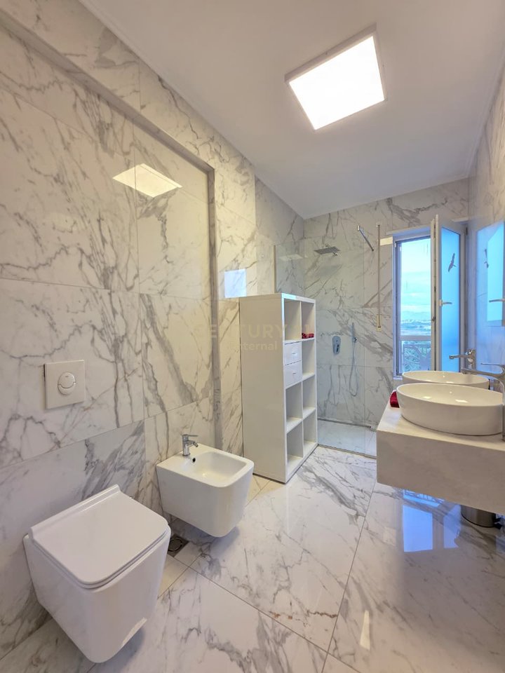 Villa in vendita a Liqeni e Farkes