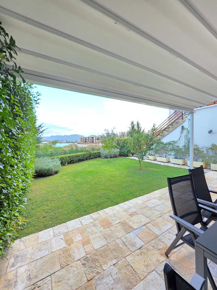 Villa in vendita a Liqeni e Farkes