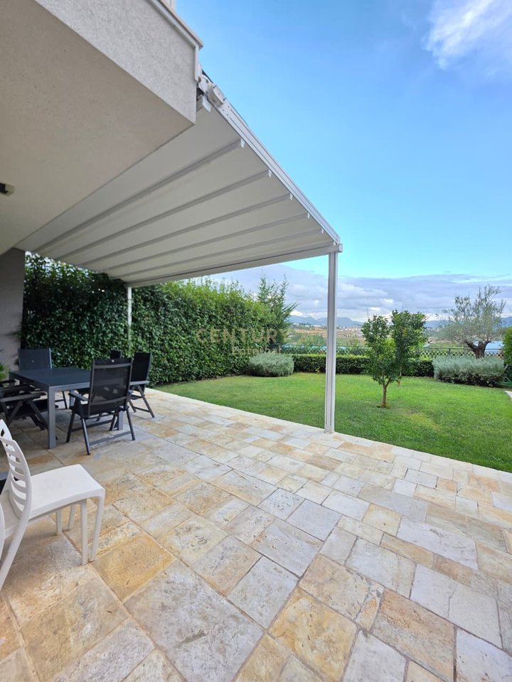 Villa in vendita a Liqeni e Farkes