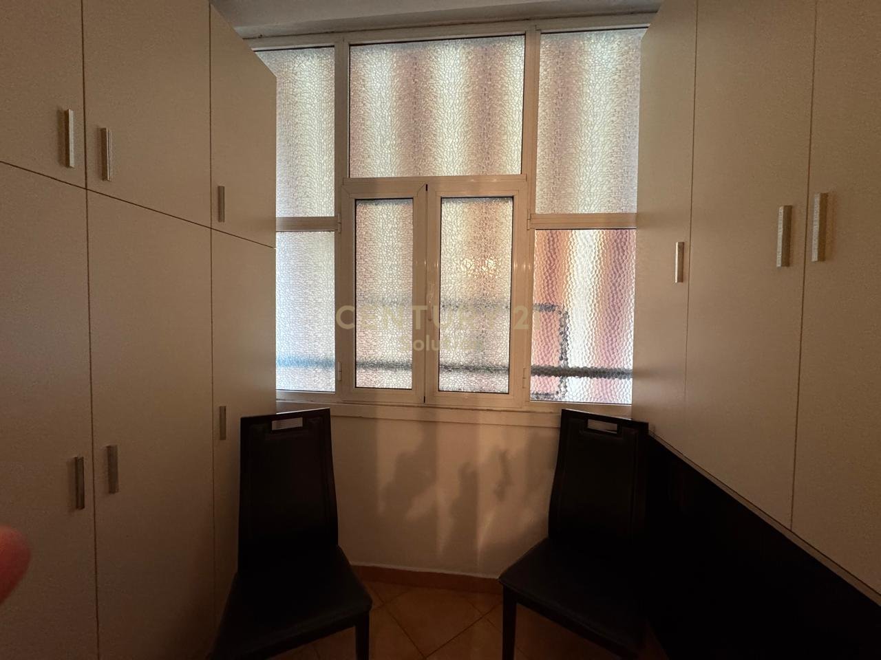 JEPET ME QERA APARTAMENT 1+1 TEK AIR ALBANIA!