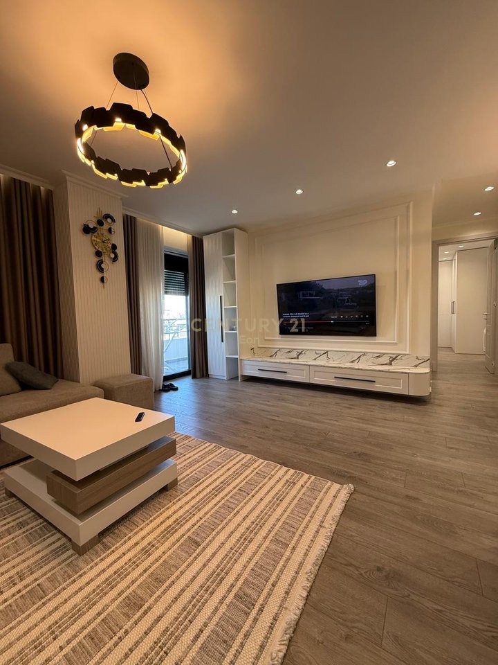 Shesim Super Apartment 2+1+2 Together with 2 garages Near the school 'Qemal Mici'