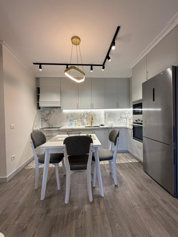 Shesim Super Apartment 2+1+2 Together with 2 garages Near the school 'Qemal Mici'