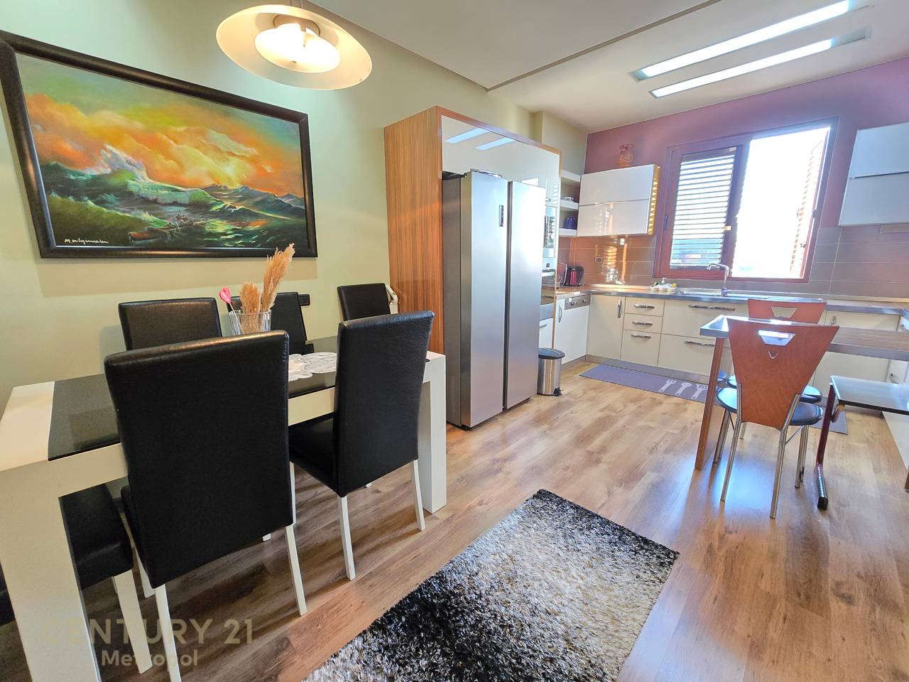 SCAMBIO APPARTAMENTO 1+1 (106M2 Netto, convertito in 2+1) EX MERCATO ELETTRICO
