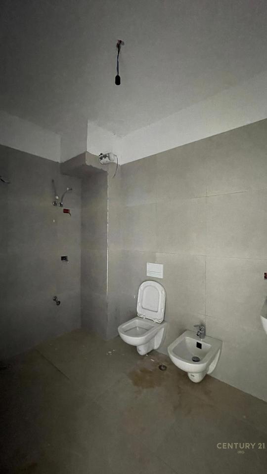 Apartment 2+1 for rent in Paskuqan!