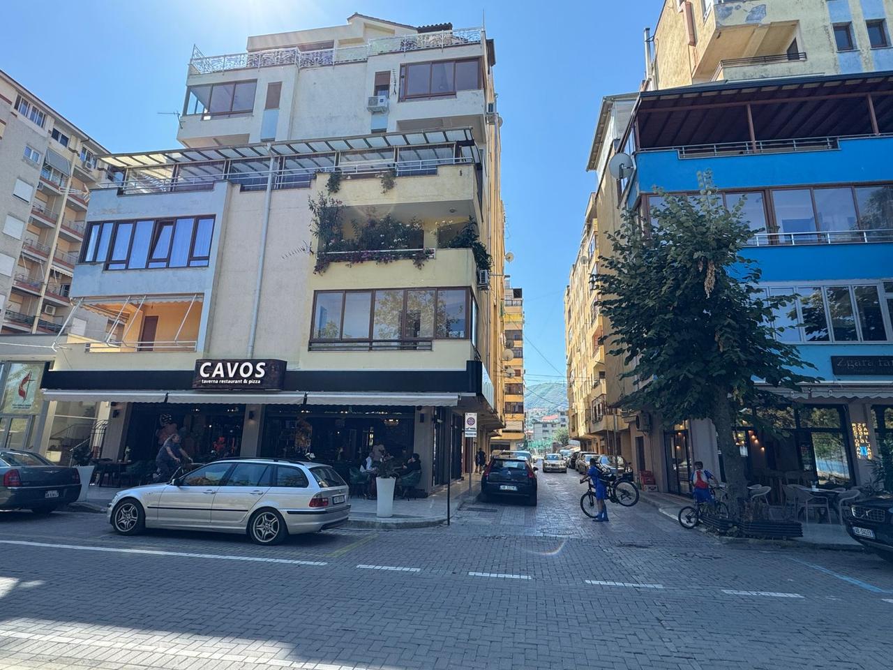 Apartament 1+1 me Pamje nga Liqeni në Pogradec për Shitje