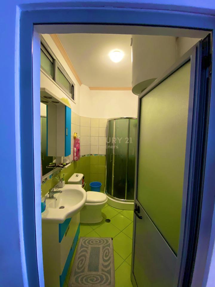 2+1 Apartment for Sale – Opposite the “Ibrahim Rugova” Gymnasium, Kamëz