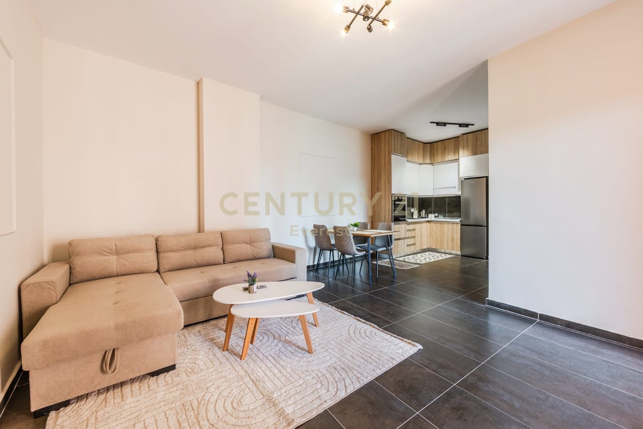 Kavaja Road, Apartment 1+1 for Rent