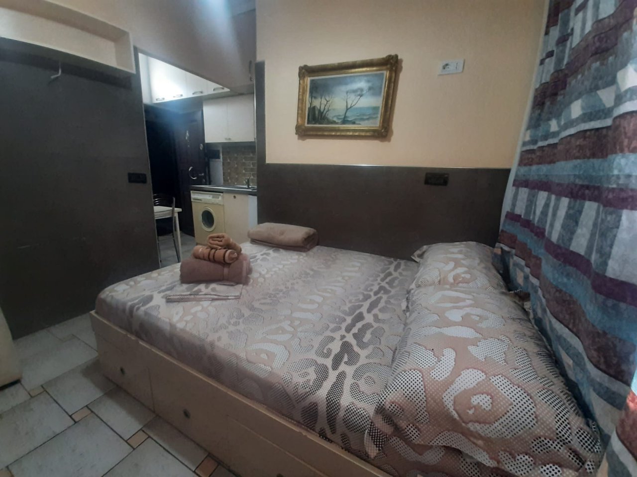 Studios for Rent on 5 May Street, Tirana
Available from October 3
