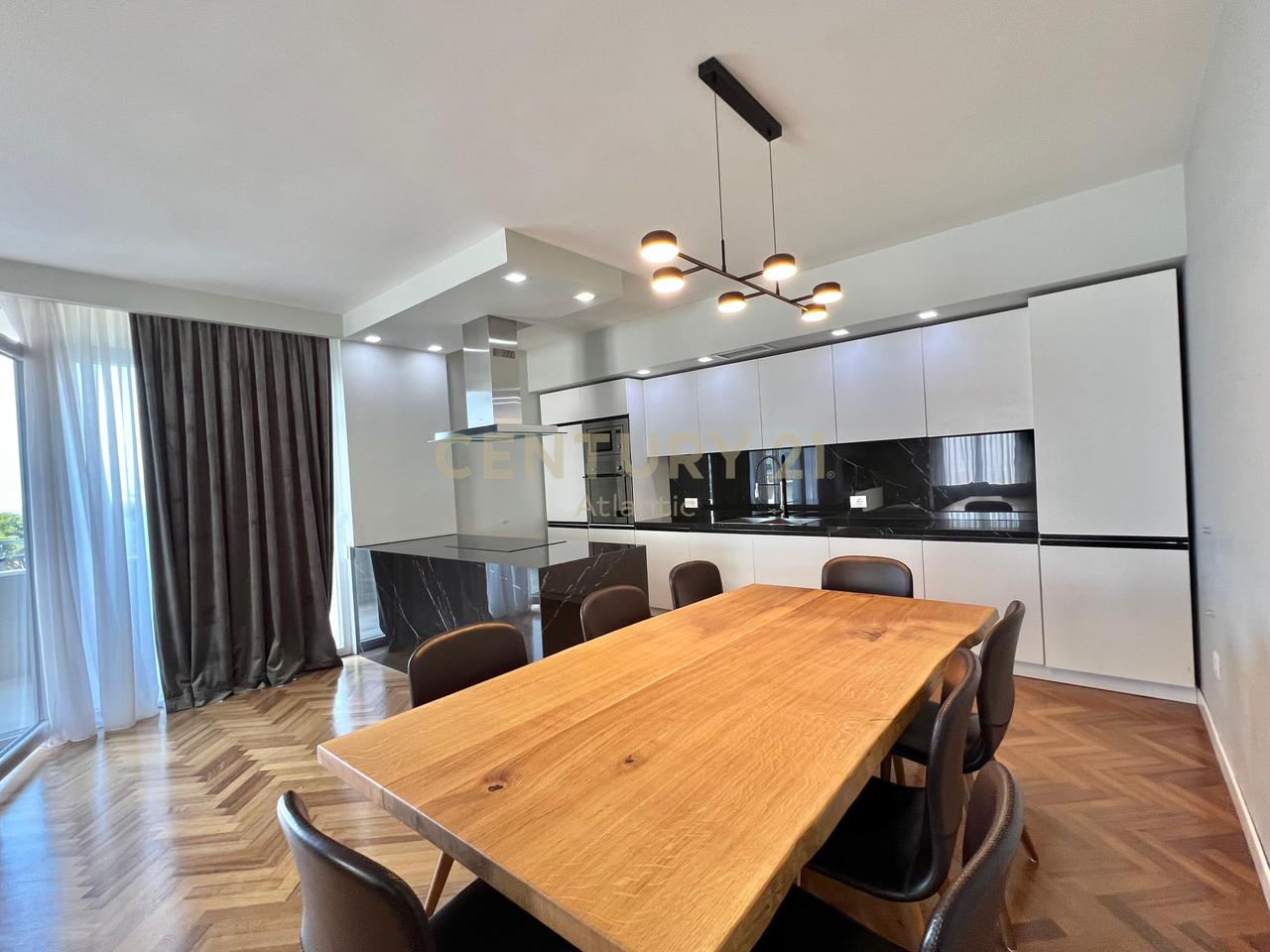 APPARTAMENTO DI LUSSO IN AFFITTO A ILIRIA BEACH VISTA MARE 200M2!