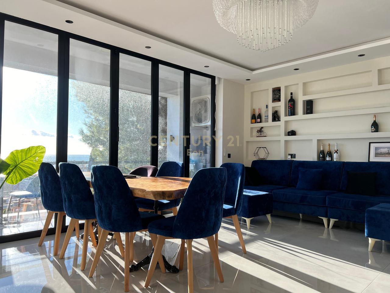 JEPET ME QIRA APARTAMENT 2+1 + GARAZHD ME PAMJE DETI, TEK VILA ZOGUT, DURRES !!!