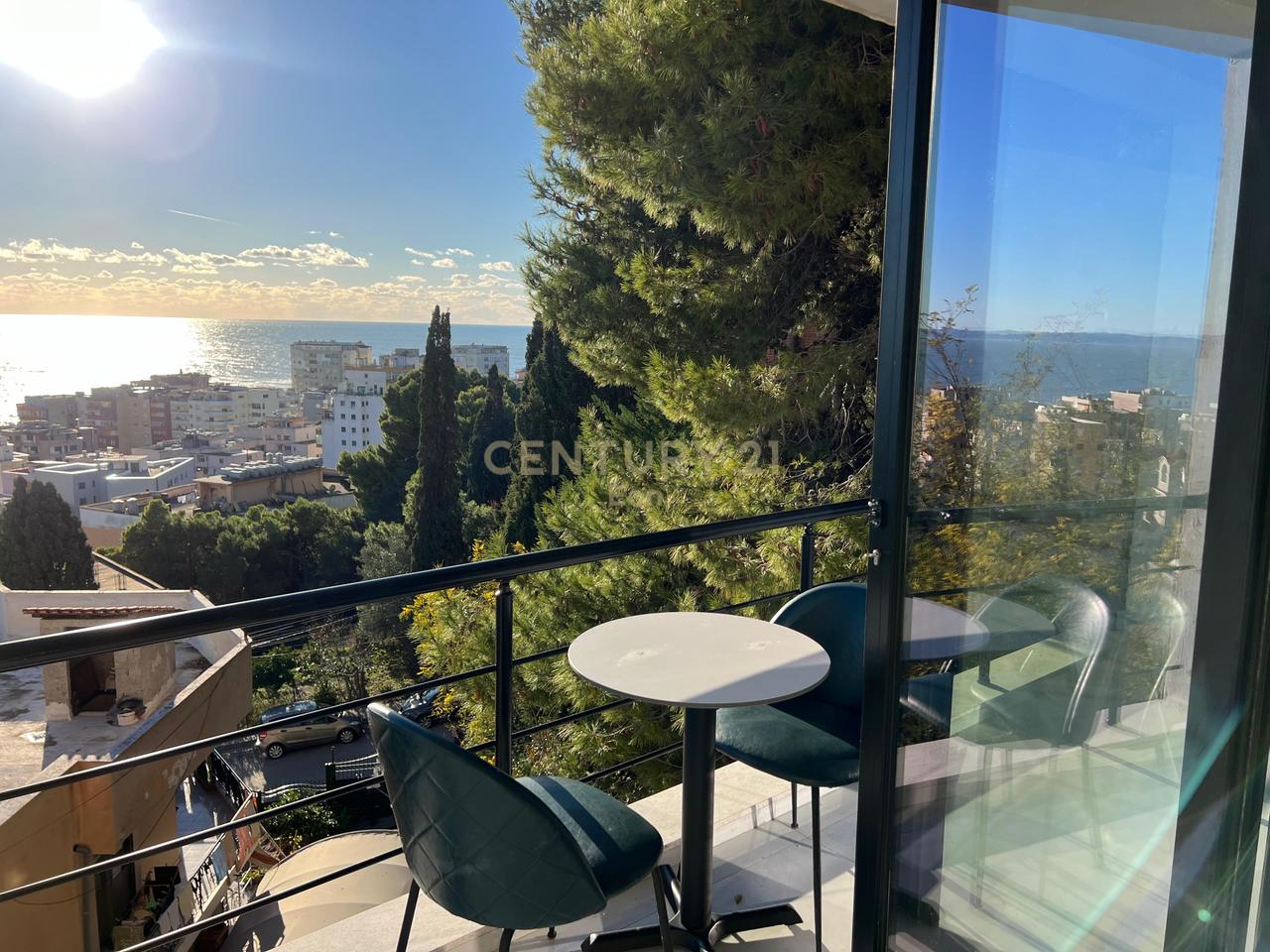 JEPET ME QIRA APARTAMENT 2+1 + GARAZHD ME PAMJE DETI, TEK VILA ZOGUT, DURRES !!!
