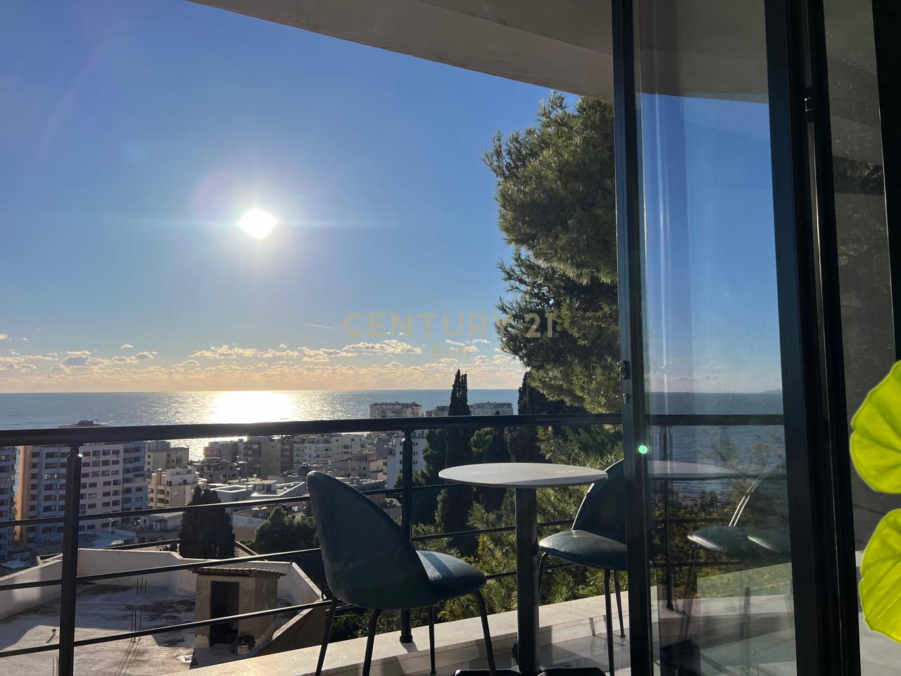 JEPET ME QIRA APARTAMENT 2+1 + GARAZHD ME PAMJE DETI, TEK VILA ZOGUT, DURRES !!!