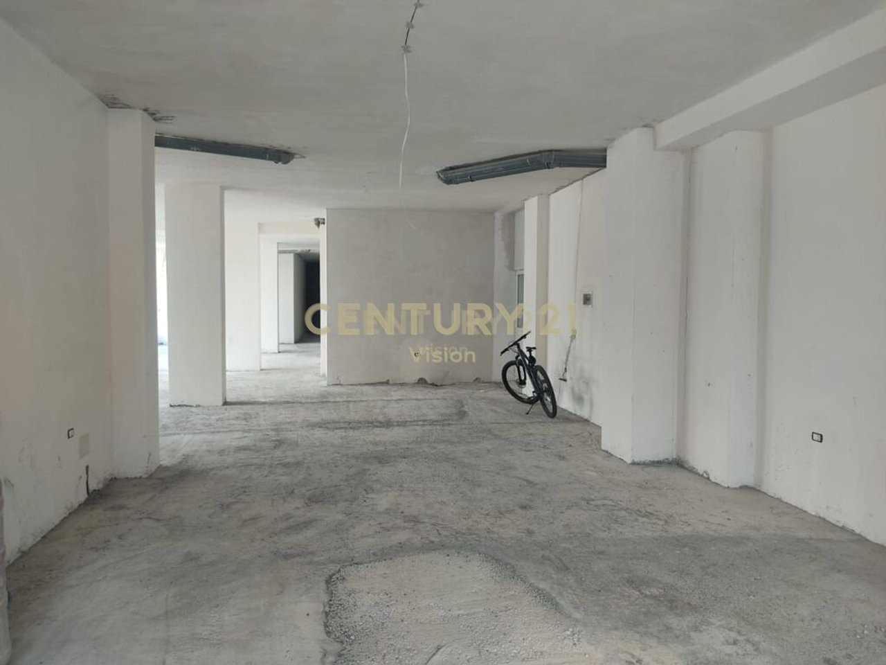 Business premises for sale near Gjanë Road, Shkodër | 115 m²