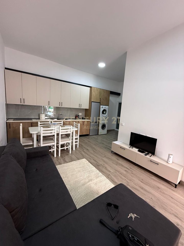 Appartamento 2+1 in affitto sulla spiaggia Hekurudha, Durazzo - 400€ | 70 m²
