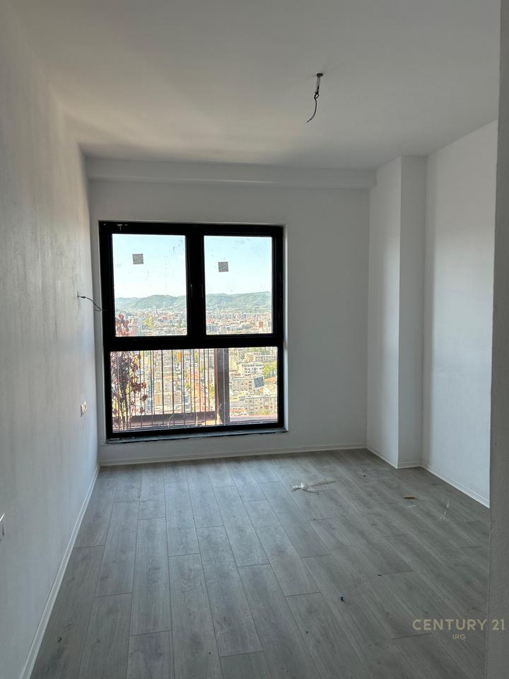 APPARTAMENTO 2+1+2 NELL'EDIFICIO TIRANA GARDEN