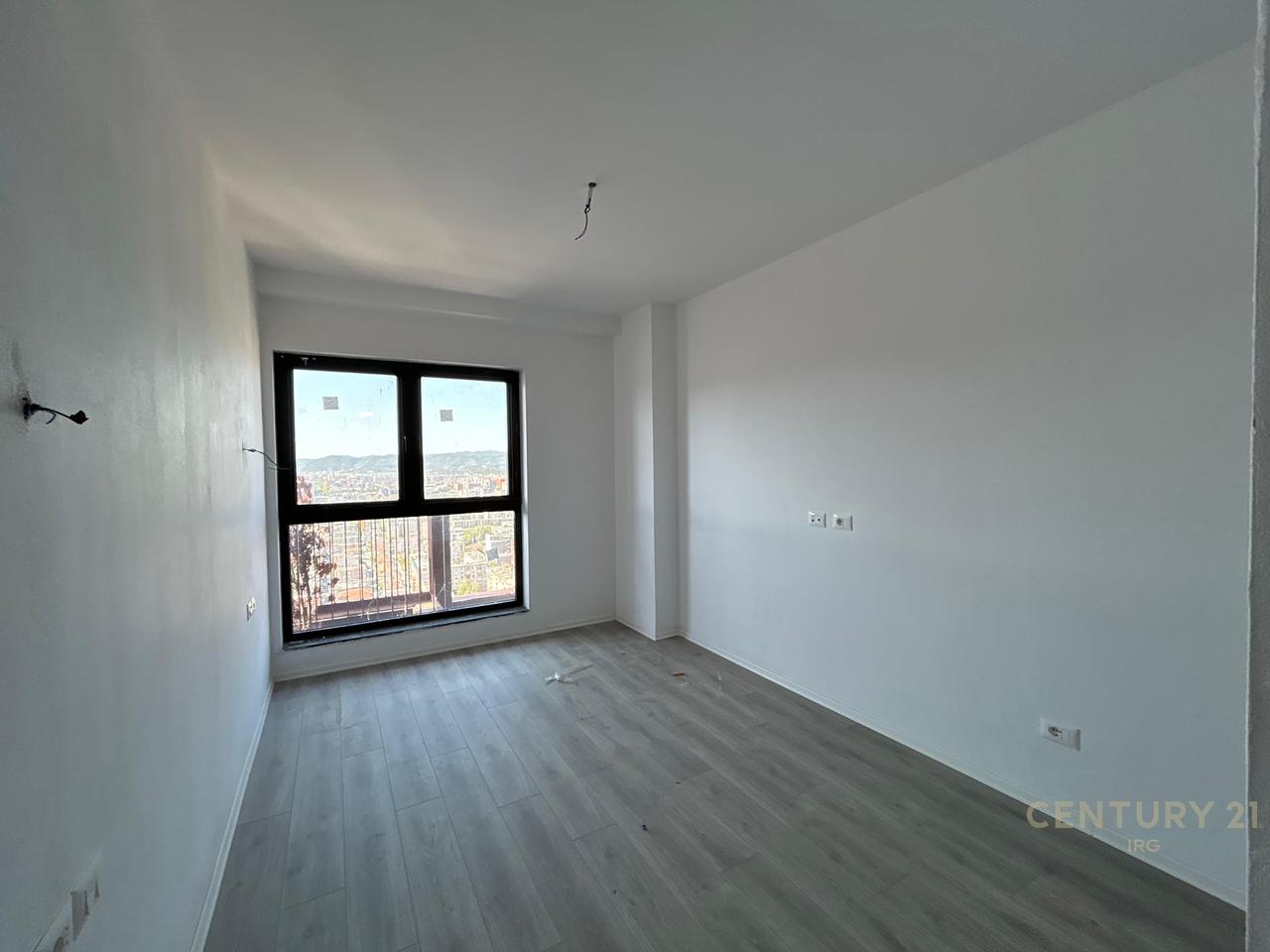 APPARTAMENTO 2+1+2 NELL'EDIFICIO TIRANA GARDEN