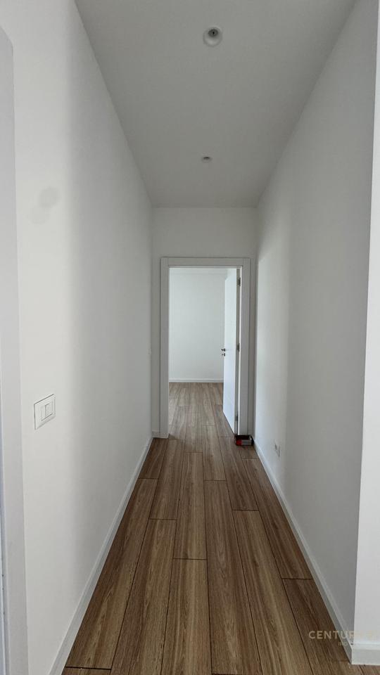 Spazio ufficio in affitto a Myslym Shyri!