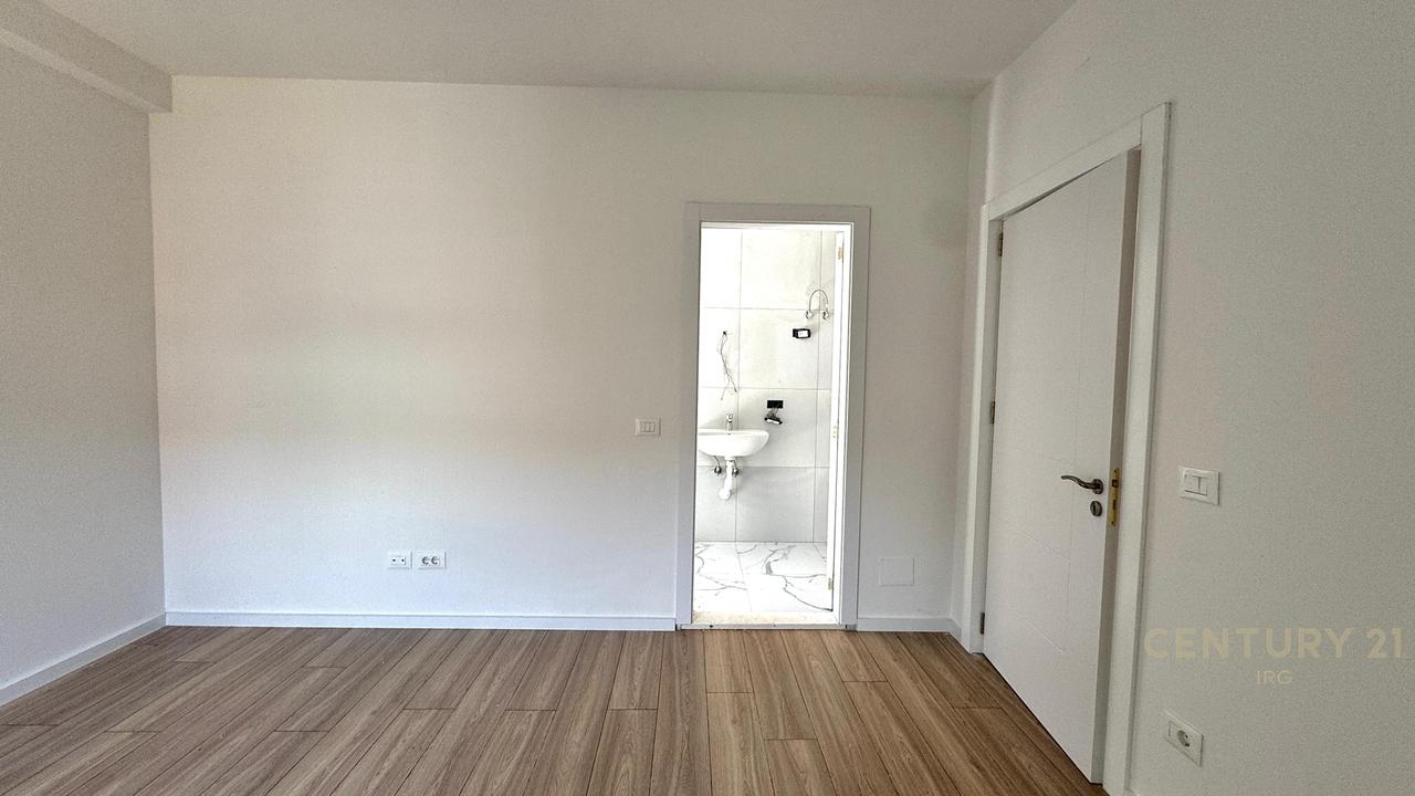 Spazio ufficio in affitto a Myslym Shyri!