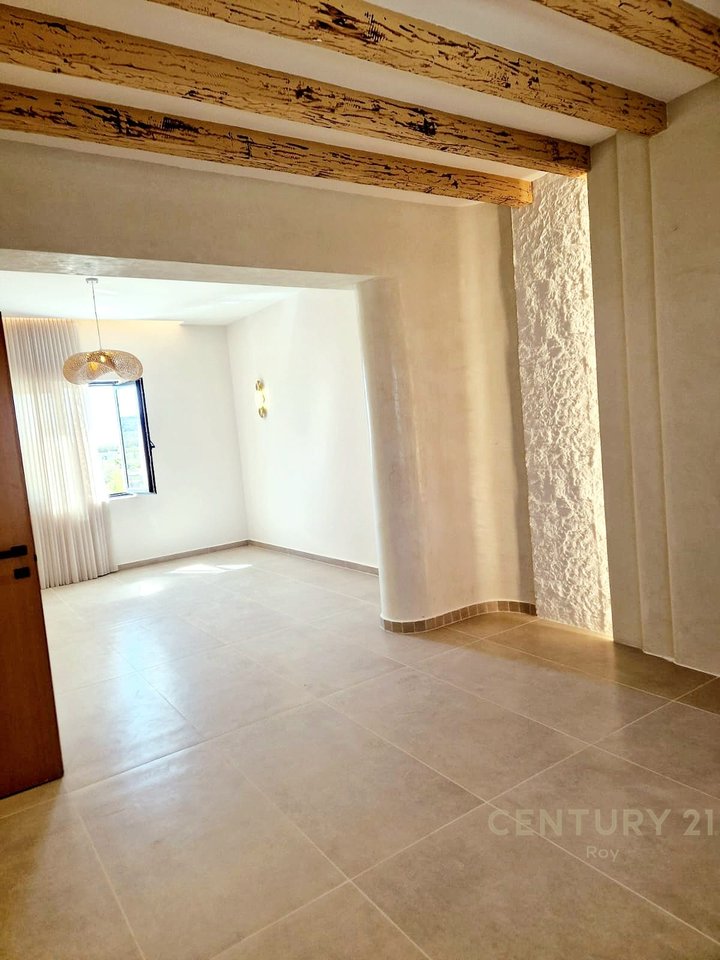 FANTASTIC 2-STOREY VILLA FOR SALE IN SPILLE!!!