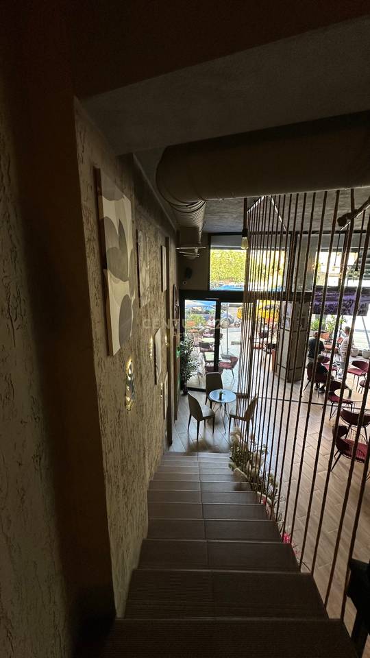 SHITET LOKAL NE GJENDJE PUNE,ASTIR!