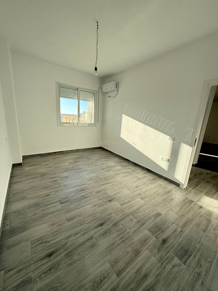 APARTMENT 2+1, FOR SALE IN "TRANSBALLKANIK" VLORE!!!