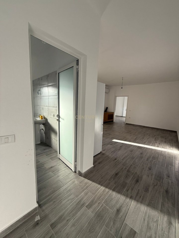 APARTMENT 2+1, FOR SALE IN "TRANSBALLKANIK" VLORE!!!