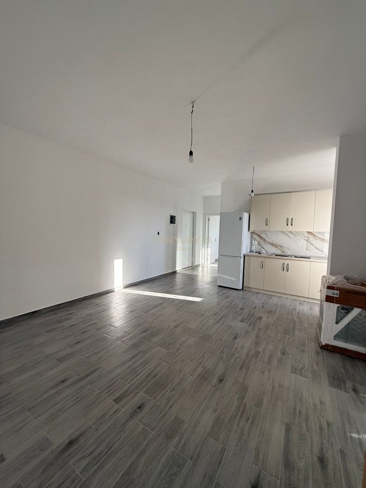 APARTMENT 2+1, FOR SALE IN "TRANSBALLKANIK" VLORE!!!