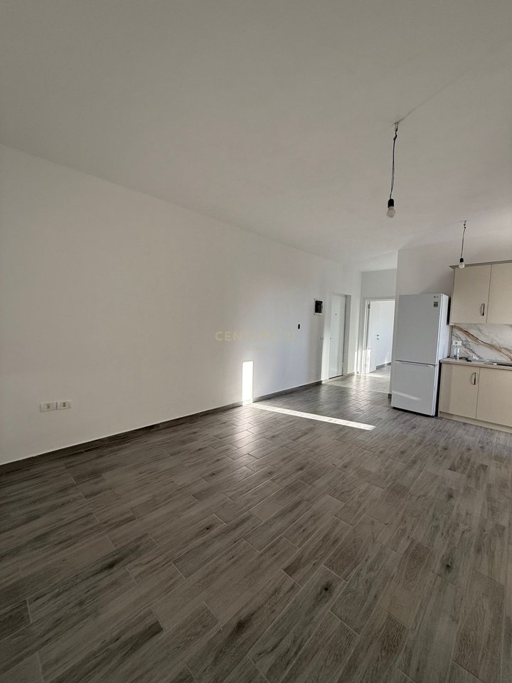 APARTMENT 2+1, FOR SALE IN "TRANSBALLKANIK" VLORE!!!