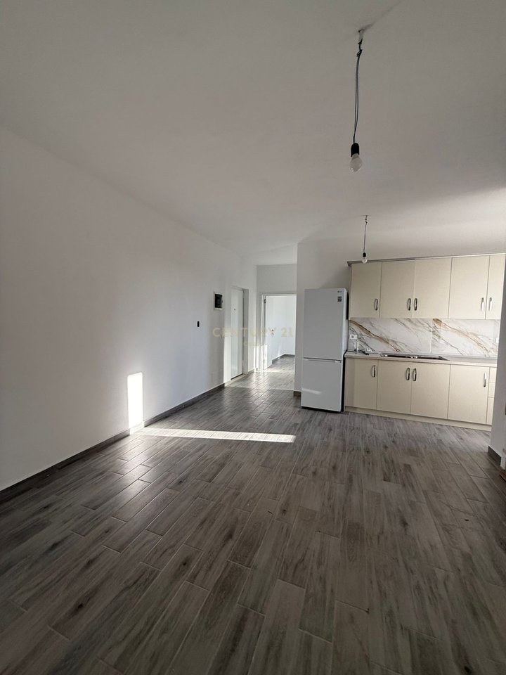 APARTMENT 2+1, FOR SALE IN "TRANSBALLKANIK" VLORE!!!