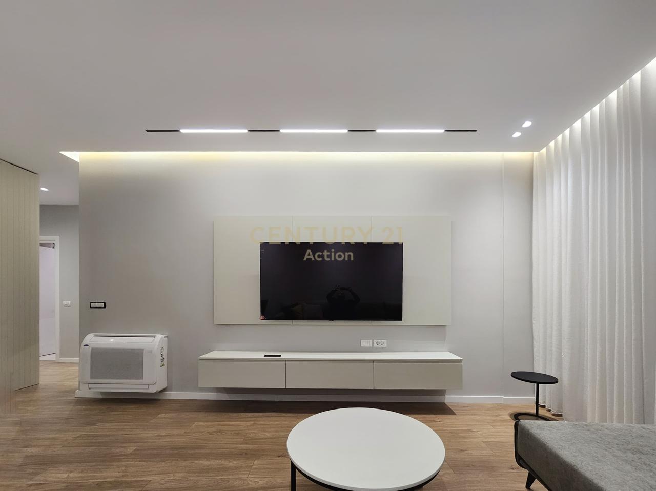 APARTAMENT 2+1+ POST PARKIMI ME QIRA TEK ROSE GARDEN RESIDENCE!